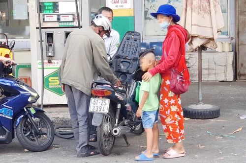 Người ăn xin xuất hiện nhiều trên đường phố TP.HCM