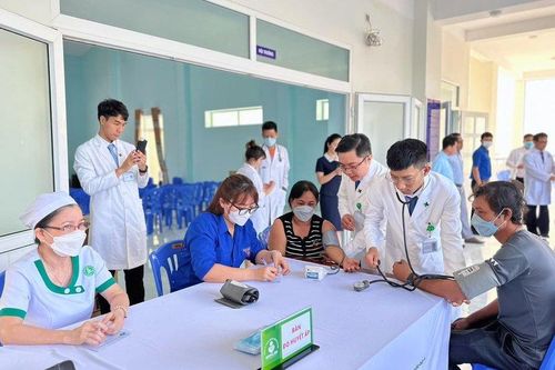 Vụ bác sĩ được cử đi học ở Bình Dương: 'Cam kết ngay từ đầu thì nên thực hiện'