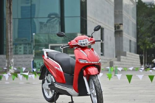 Loạt xe máy điện giá rẻ tầm 30 triệu đồng cho người Việt