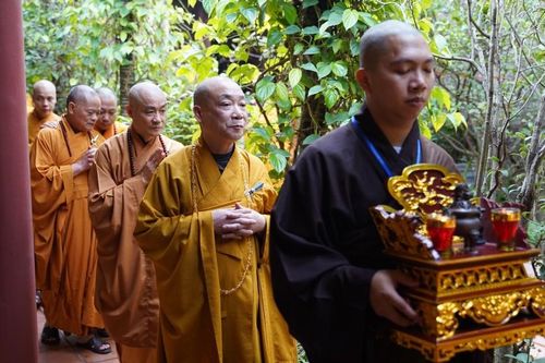 Nghiệp sư và các giới tử tập trung về Đại giới đàn Hà Nội Phật lịch 2566 (2023)