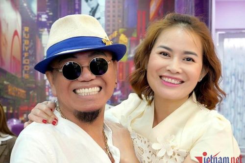 Sau sóng gió, nghệ sĩ Hồng Tơ sống thảnh thơi bên vợ trẻ kém 23 tuổi