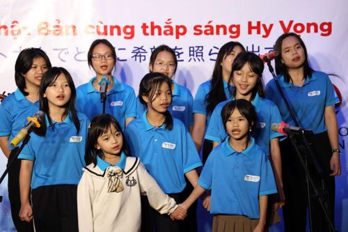 Âm nhạc thắp sáng hy vọng: Bọn trẻ không chờ lớn lên để được chữa lành
