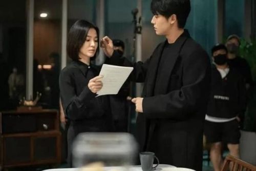 Song Hye Kyo có mắc bệnh ngôi sao vì thành công của The Glory?