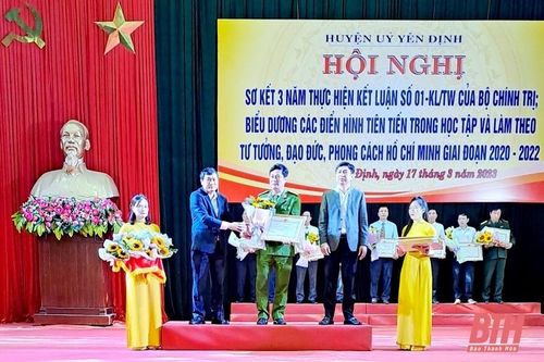 Yên Định biểu dương các điển hình tiên tiến trong học tập và làm theo tư tưởng, đạo đức, phong cách Hồ Chí Minh