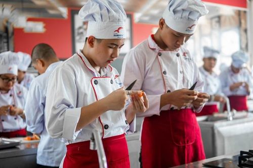 Chuyên gia tiết lộ cách xác định trường dạy nghề chất lượng tốt