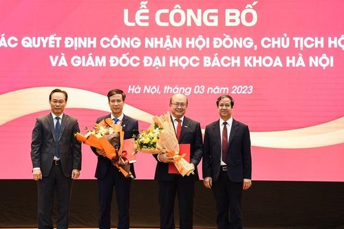 Chuyển Trường Đại học Bách khoa Hà Nội thành Đại học Bách khoa Hà Nội, hiệu trưởng thành giám đốc