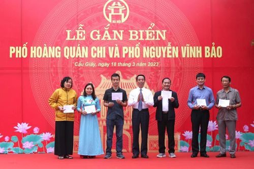 Quận Cầu Giấy gắn biển tên đường Hoàng Quán Chi, Nguyễn Vĩnh Bảo