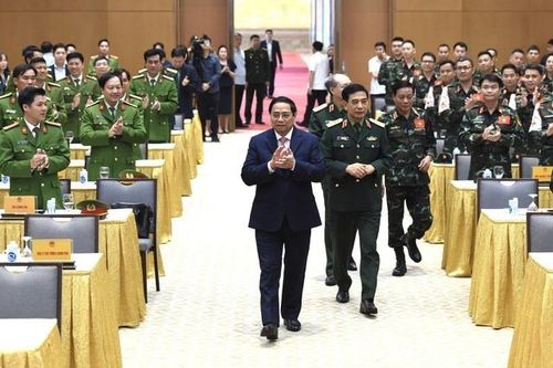 Thủ tướng gặp mặt đoàn công tác của Bộ Công an, Bộ Quốc phòng tham gia cứu nạn, cứu hộ tại Thổ Nhĩ Kỳ