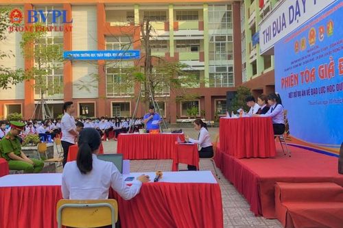Chi đoàn VKSND tỉnh Bình Dương phối hợp tổ chức phiên tòa giả định