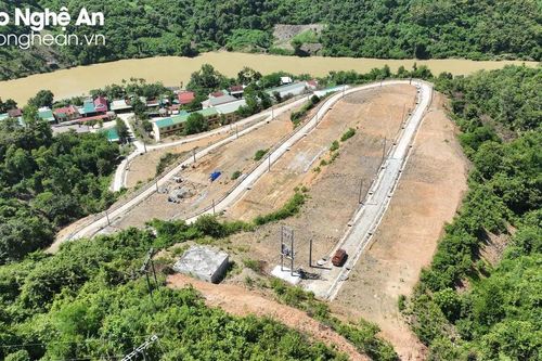 Chuyện buồn ở những khu tái định cư cho người dân vùng sạt lở