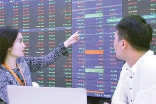 Ngành ngân hàng gặp khó còn khủng hoảng thì chưa