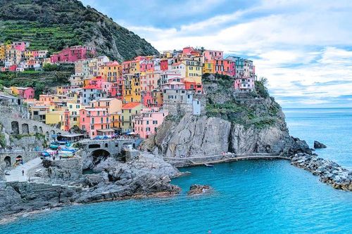 Cinque Terre: 5 ngôi làng độc đáo, nằm ngoạn mục trên vách đá thẳng đứng bên bờ biển nước Ý