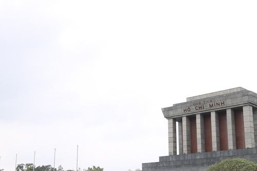 Học sinh náo nức về thăm Lăng Bác ngày cuối tuần