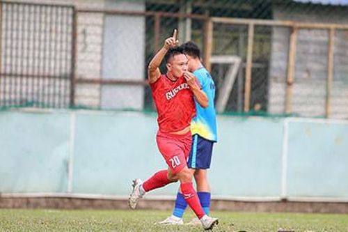 Công Phượng bị ngó lơ, Yokohama FC lại thua thảm; Haaland lại 'lên đồng', Man City thắng đối thủ bằng séc tennis