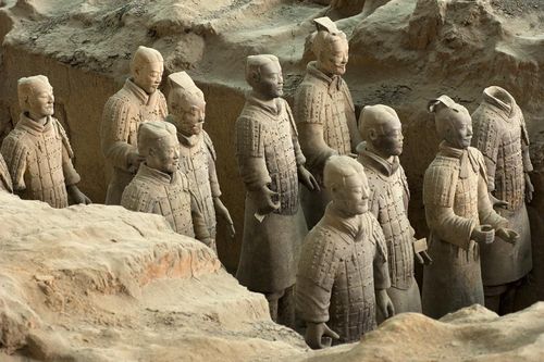 Khám phá hàng nghìn đội quân đất nung đầy bí ẩn của TẦN THỦY HOÀNG