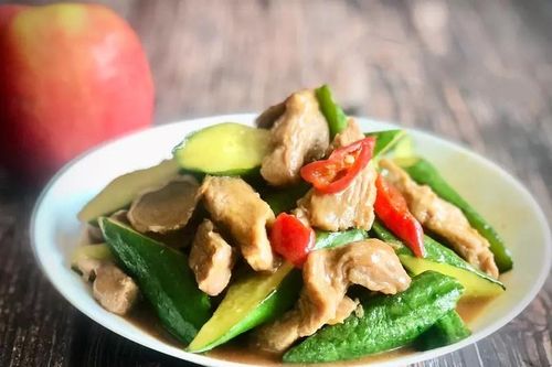 Thử 1 lần xào thịt heo với nguyên liệu này