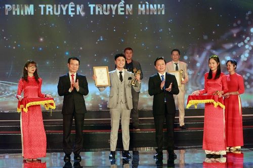 Liên hoan Truyền hình toàn quốc lần thứ 41 vinh danh 36 giải Vàng, 67 giải Bạc