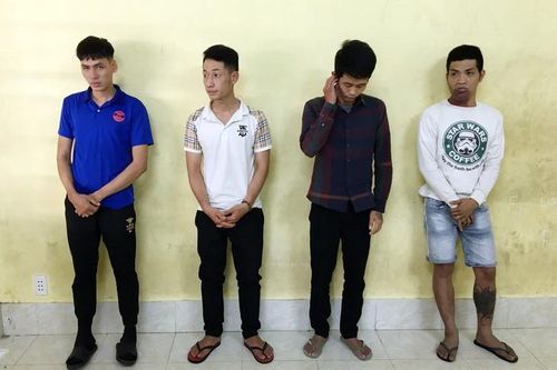 Khởi tố 4 đối tượng cắt khóa cửa, che camera trộm tài sản