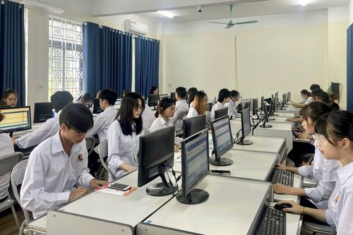 Chuyển đổi số trong cơ sở giáo dục Đại học đòi hỏi thầy trò cùng thay đổi