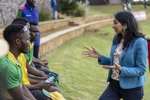 Vương quốc Anh lên kế hoạch trục xuất người di cư đến Rwanda