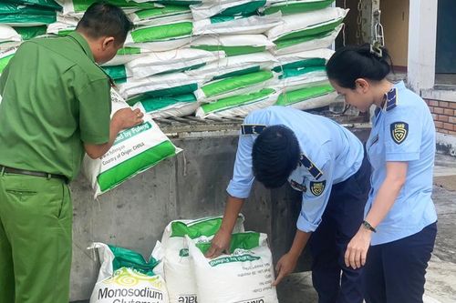 Tạm giữ gần 10 tấn bột ngọt do ngước ngoài sản xuất vi phạm về nhãn hàng hóa
