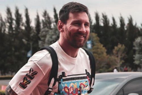 Nụ cười của Messi khi tạm rời PSG