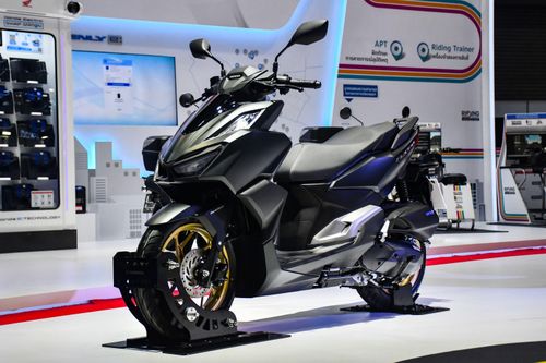 Chi tiết Honda Click 160 có giá khoảng 2.000 USD tại Thái Lan