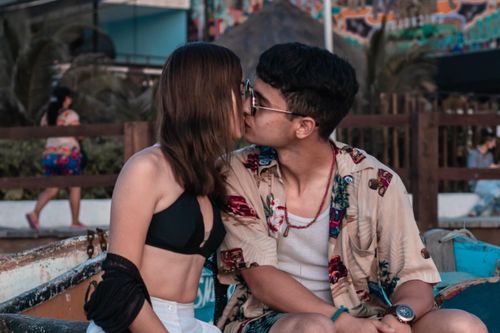 Tình yêu sét đánh có thật sự tồn tại?