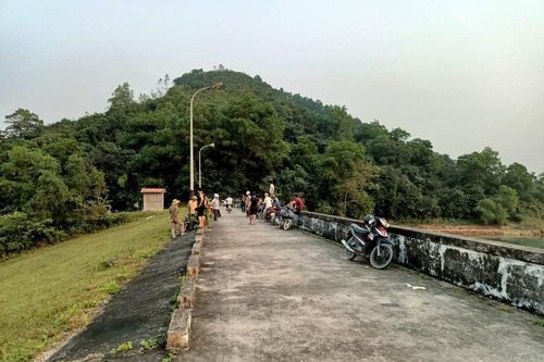 Một trẻ bị đuối nước tại miệng cống cấp nước thủy lợi