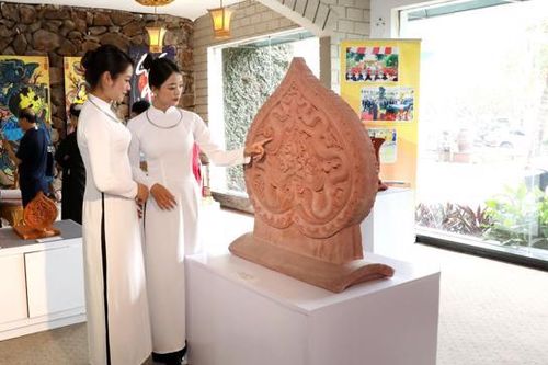 Tôn vinh các giá trị, sản phẩm văn hóa tiêu biểu Thăng Long - Hà Nội