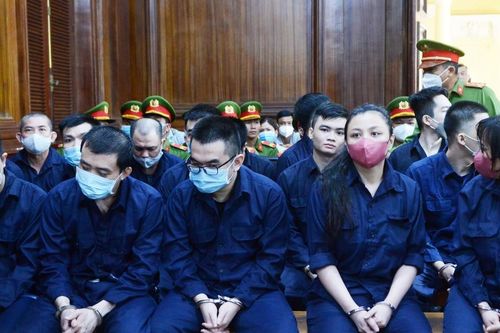 Xét xử vụ băng nhóm chém chết đại ca giang hồ Quân 'xa lộ'