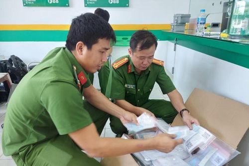 Công an kiểm tra 16 phòng giao dịch của Công ty F88 tại Đồng Tháp