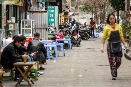 Dẹp buôn bán vỉa hè cho người đi bộ: Phải hài hòa với lợi ích người dân