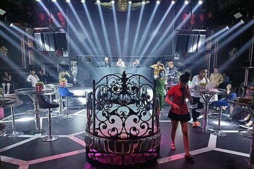 Bắt giữ nhóm nghi phạm cung cấp ma túy trong quán Monaco Lounge