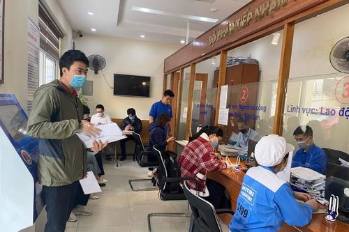 Không để cán bộ trình độ, tác phong yếu kém giải quyết thủ tục hành chính