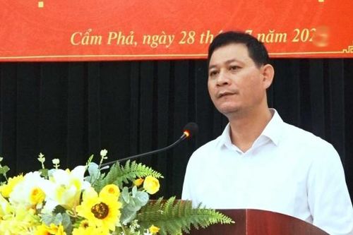 Khai trừ Đảng Chủ tịch UBND phường Cẩm Trung vì 'bảo kê', nhận hối lộ