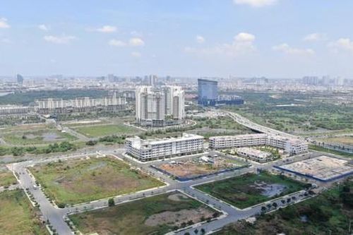 Cổ đông lớn 'tháo chạy' khỏi doanh nghiệp bất động sản