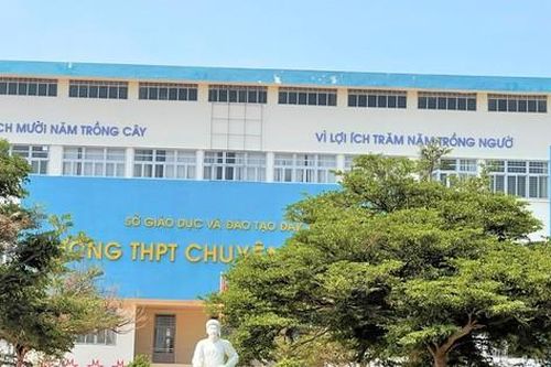 Xác minh clip 'nhạy cảm' của học sinh trường chuyên ở Đắk Lắk