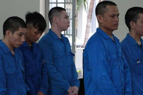 Chém chết đối thủ sau tiếng 'cứu anh với', bị tuyên phạt 18 năm tù