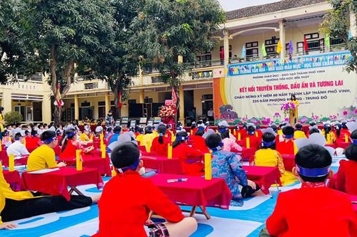 Sự thật 'người lạ mặt bắt cóc trẻ em' tại các trường học
