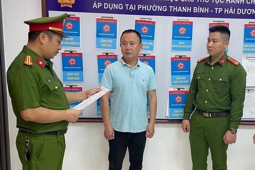 Phê chuẩn khởi tố nguyên Chủ tịch xã bán trái thẩm quyền 15 thửa đất
