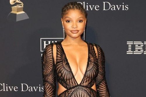 'Nàng tiên cá da màu' Halle Bailey sốc vì bị phân biệt chủng tộc
