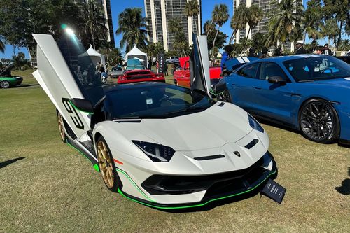 Năm 2022 ngọt ngào của Lamborghini