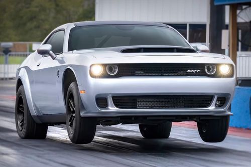 Chi tiết Dodge Challenger SRT Demon 170 mạnh hơn 1.000 mã lực