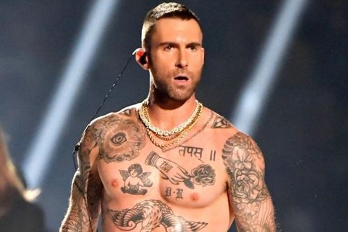 Adam Levine cam kết không tiếp tục ngoại tình