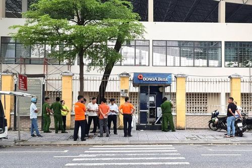 Truy tìm thủ phạm đập phá cây ATM trộm tiền