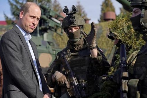 Hoàng tử Anh William bất ngờ đến thăm Ba Lan và biên giới Ukraine