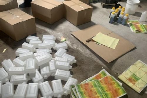Khởi tố một giám đốc doanh nghiệp ở Bắc Giang về tội sản xuất hàng giả