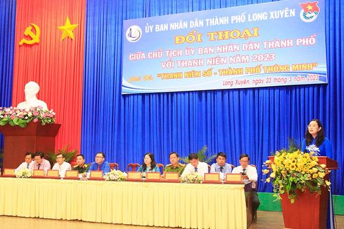 Bí thư, Chủ tịch UBND TP. Long Xuyên đối thoại với thanh niên năm 2023
