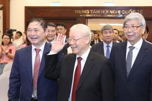 Tổng Bí thư Nguyễn Phú Trọng dự lễ kỷ niệm 60 năm Chủ tịch Hồ Chí Minh gặp mặt đội ngũ trí thức